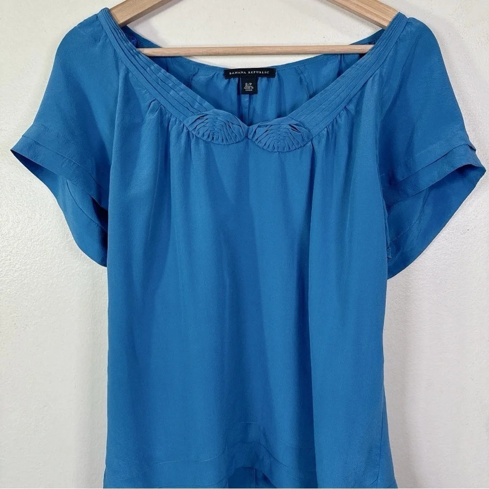 Banana Republic Womens Small Silk Short Sleeve Blouse - Picture 4 of 12